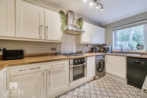 Kitchen - click for photo gallery